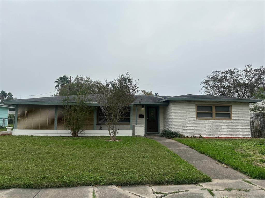 Stages Dr, Corpus Christi, TX 78412