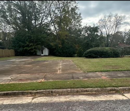 140 E Clinton St, Gray, GA, 31032-5602 | Card Image
