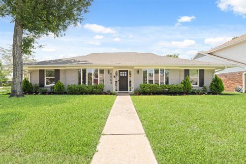 6503 Kury Ln, Houston, TX, 77008-5107 | Card Image