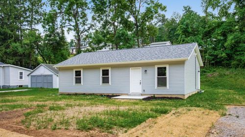 1372 Wheeler Rd, Zanesville, OH, 43701-5039 | Card Image