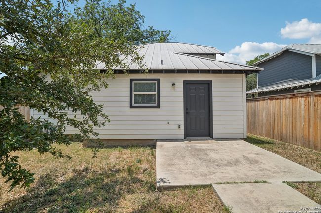 620 W Euclid Ave, House other with 2 bedrooms, 1 bathrooms and null parking in San Antonio TX | Image 24