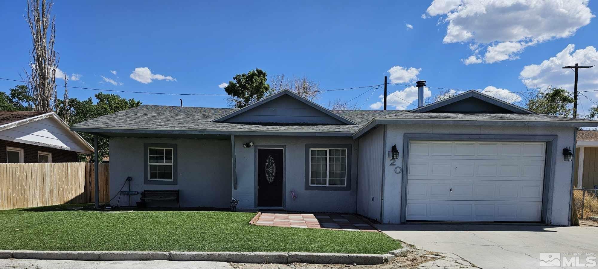 Harrison St, Hawthorne, NV 89415