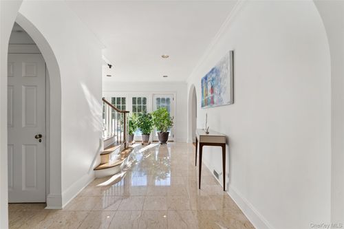 45 Griffen Ave, Scarsdale, NY, 10583-7646 | Card Image