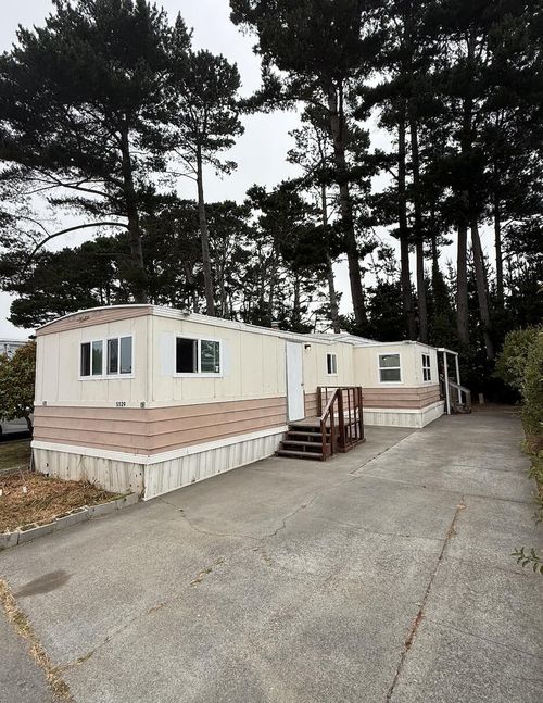1529-5529 Paradise Ln, Eureka, CA, 95503-6933 | Card Image