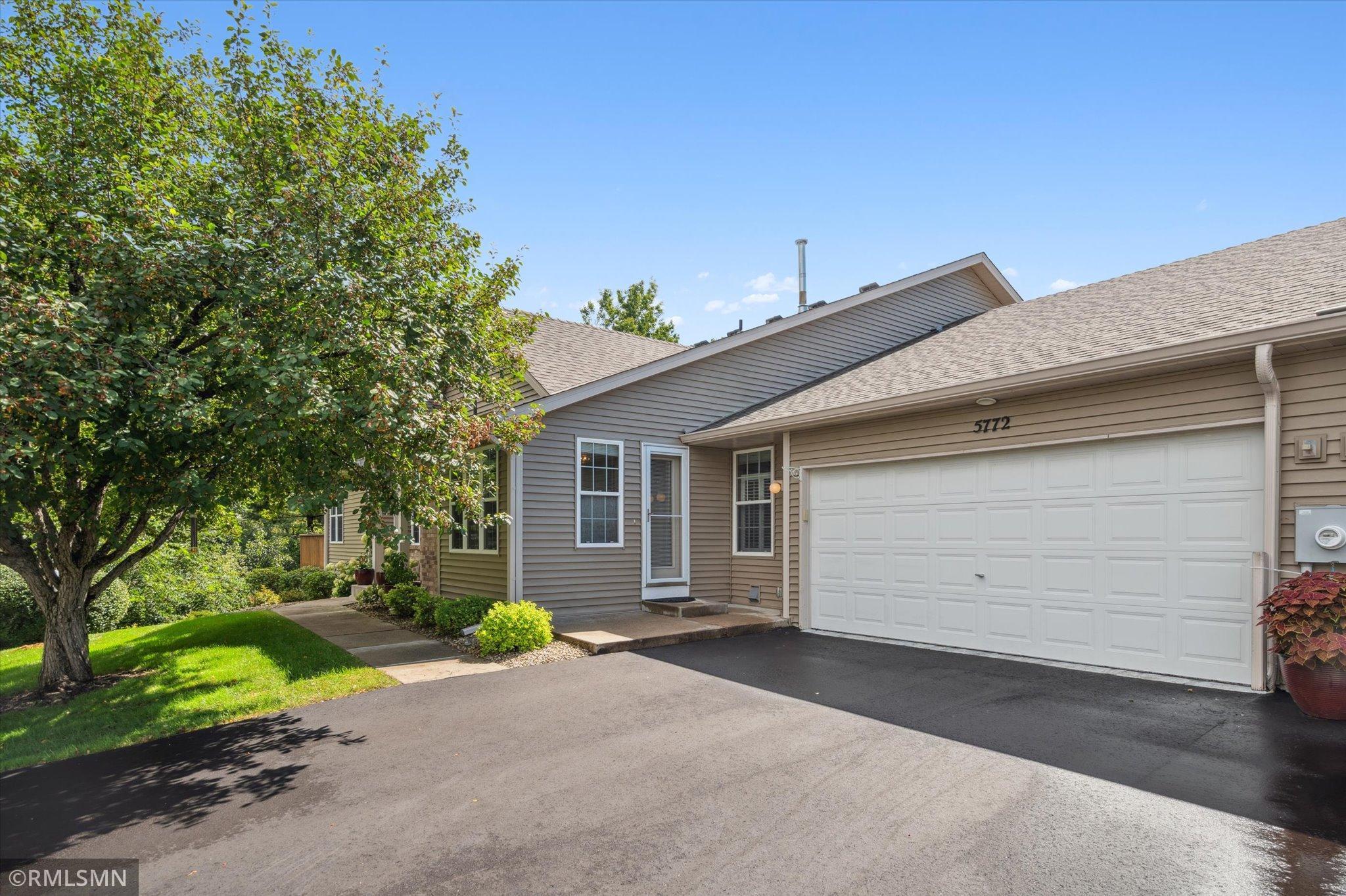 Willow Ln, Saint Paul, MN 55126