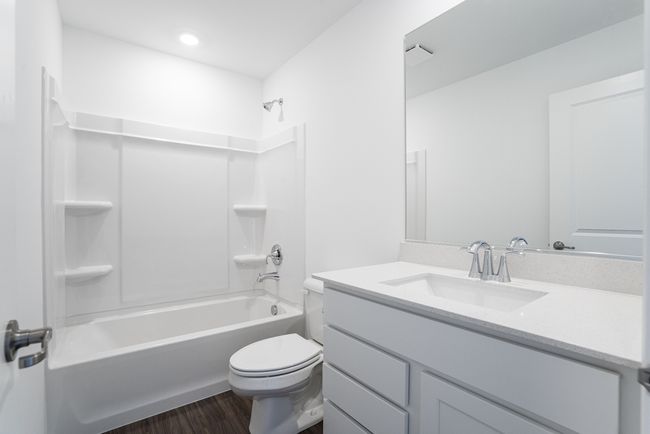 464 Carpathian Dr, Townhouse with 3 bedrooms, 3 bathrooms and 2 parking in Crystal Lake IL | Image 26