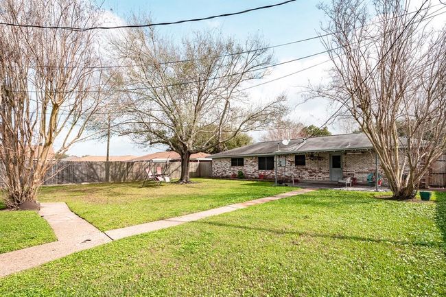 512 Lyndale Dr, House other with 3 bedrooms, 2 bathrooms and 2 parking in Highlands TX | Image 32
