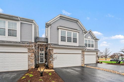 102-102 Devoe Dr, Oswego, IL, 60543-4064 | Card Image