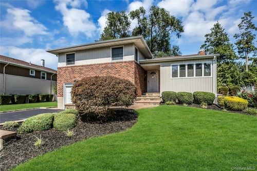 14 Judith St, Plainview, NY, 11803-3605 | Card Image