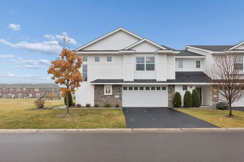 7230 Bay Dr, Lino Lakes, MN, 55038-4689 | Card Image