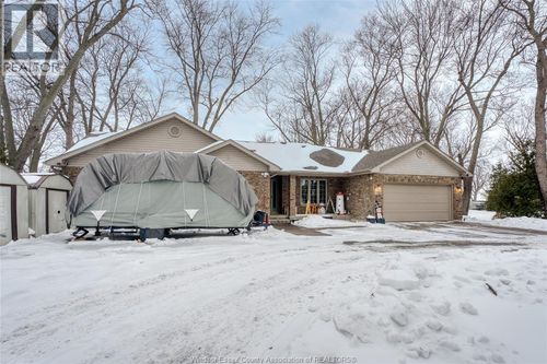 3214 St Clair Rd, Stoney Point, ON, N0R1N0 | Card Image