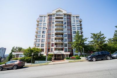 505 - 220 11 Th St, Condo with 2 bedrooms, 2 bathrooms and 1 parking in New Westminster BC | Image 1