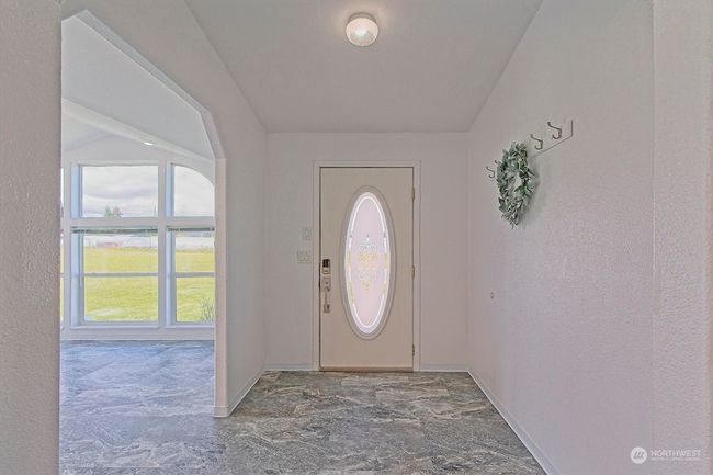 3933 Old Olympic Hwy, House other with 3 bedrooms, 3 bathrooms and 2 parking in Port Angeles WA | Image 7