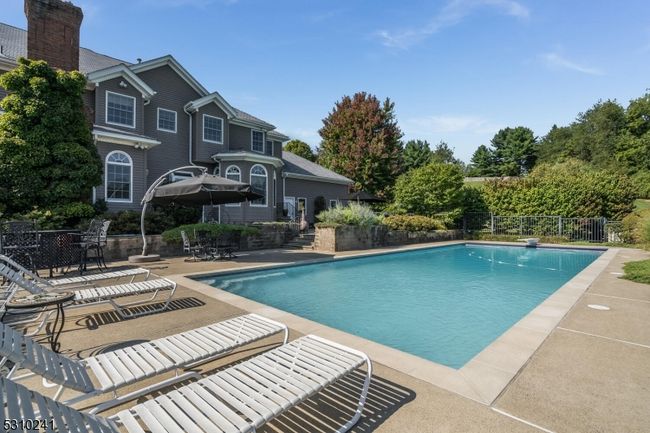 4 Hook Mountain Dr, House other with 5 bedrooms, 4 bathrooms and null parking in Annandale NJ | Image 10