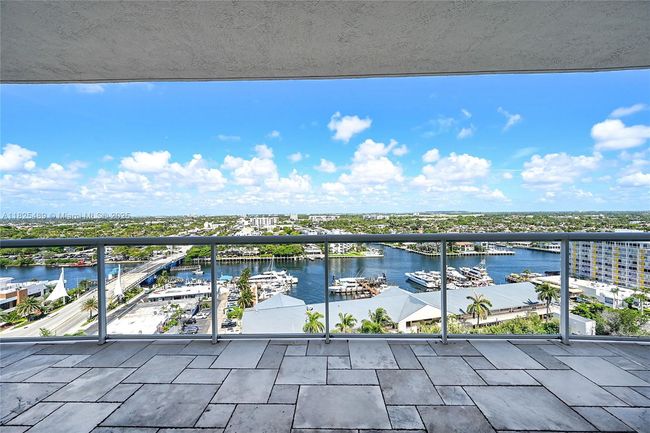 APT-1211 - 1 N Ocean Blvd, Condo with 2 bedrooms, 2 bathrooms and null parking in Pompano Beach FL | Image 29