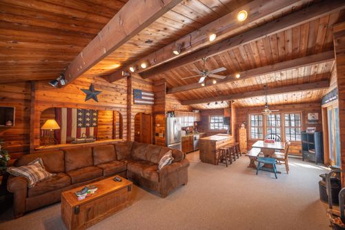 47 Ives Rd, Wilmington, VT, 05363-9646 | Card Image