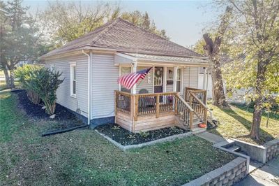 409 N Silver Street, House other with 2 bedrooms, 2 bathrooms and null parking in Paola KS | Image 1