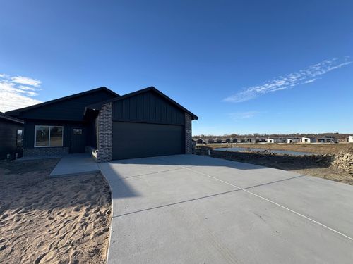 4833 N Vassar St, Wichita, KS, 67220-2460 | Card Image