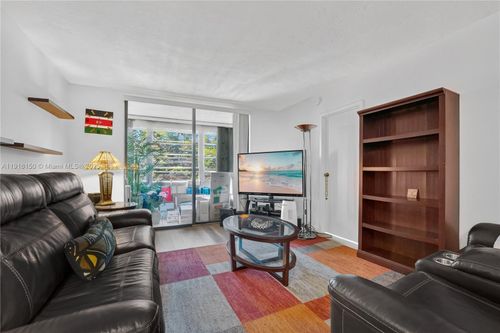 apt-411-2801 Somerset Dr, Lauderdale Lakes, FL, 33311-9386 | Card Image