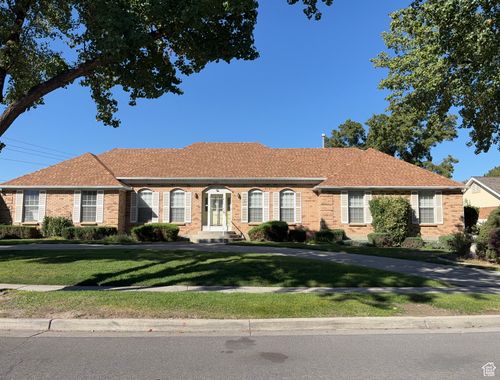 5882 S Meadowcrest Dr, Murray, UT, 84107-6511 | Card Image