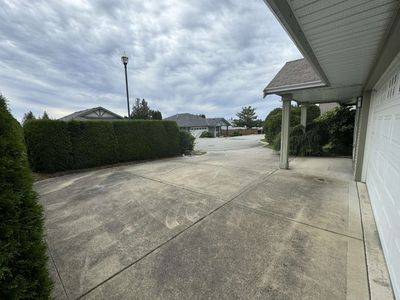 6316 Williams Pl, House other with 3 bedrooms, 2 bathrooms and 4 parking in Sechelt BC | Image 3