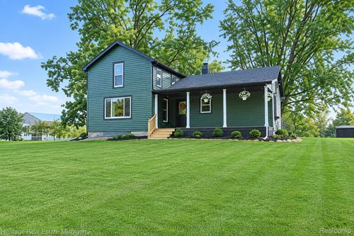 7856 Newberry Rd, Durand, MI, 48429-9149 | Card Image