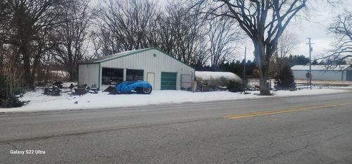 39W525 Big Timber Rd, Elgin, IL, 60124-7854 | Card Image