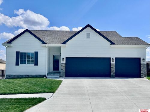 8611 S 178th St, Omaha, NE, 68136-2902 | Card Image