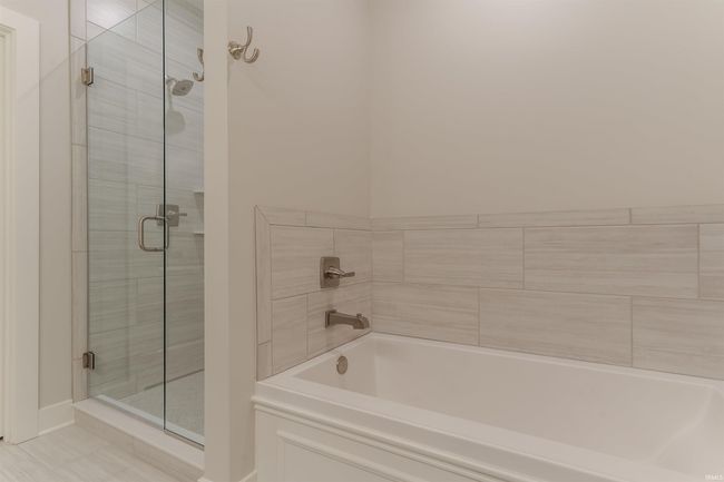 6956 Barlow Ct, House other with 3 bedrooms, 2 bathrooms and null parking in Newburgh IN | Image 25