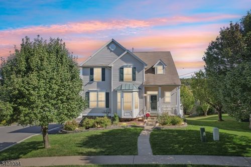 205 Winding Hill Dr, Hackettstown, NJ, 07840-5664 | Card Image