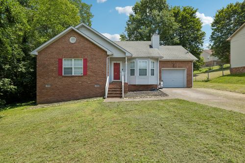 132 Cimmaron Dr, Goodlettsville, TN, 37072-7051 | Card Image