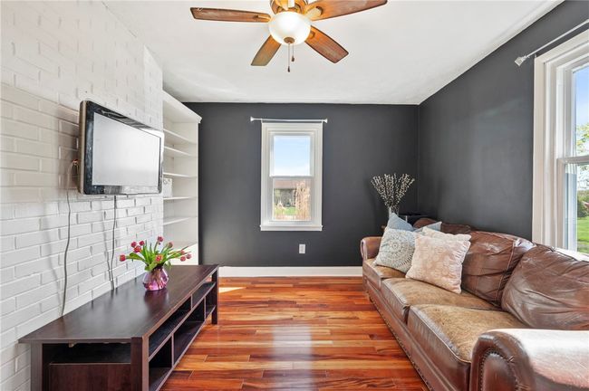 1503 Grandview Way, House other with 5 bedrooms, 3 bathrooms and 2 parking in Sewickley PA | Image 14