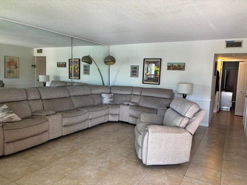 105-105 Wellington E, West Palm Beach, FL, 33417-2549 | Card Image