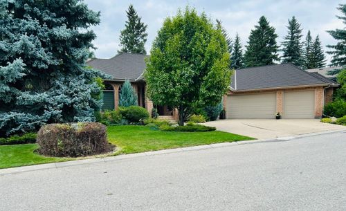 39 Baycrest Crt Sw, Calgary, AB, T2V5K1 | Card Image