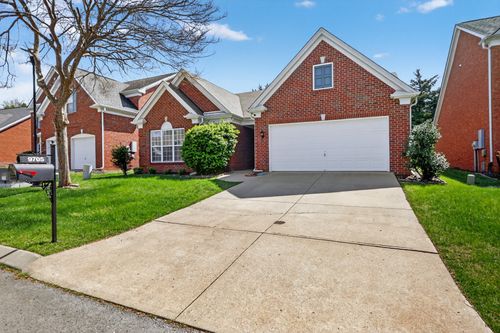 9705 Northfork Dr, Brentwood, TN, 37027-8334 | Card Image