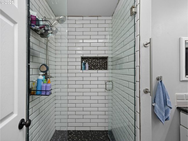 12255 Se Mapleleaf Ct, House other with 4 bedrooms, 3 bathrooms and 2 parking in Clackamas OR | Image 28