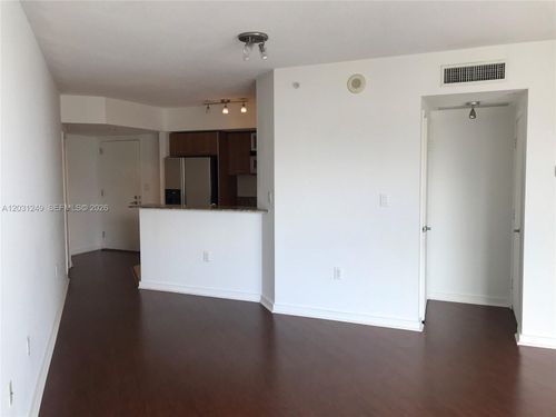 1604-9055 Sw 73rd Ct, Miami, FL, 33156-2931 | Card Image