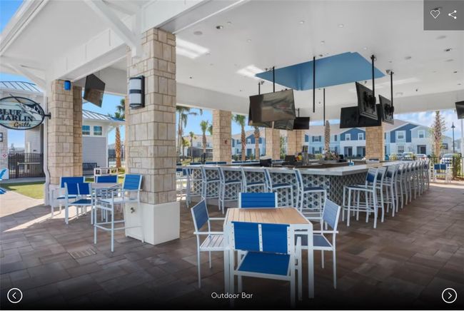 Enjoy the outdoor bar at the pool. | Image 42