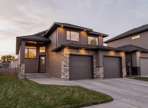 639 Sixmile Cres S, Lethbridge, AB, T1K8G4 | Card Image