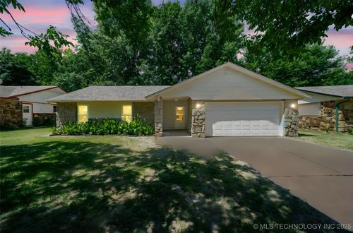 13624 S 285th East Ave, Coweta, OK, 74429-7015 | Card Image