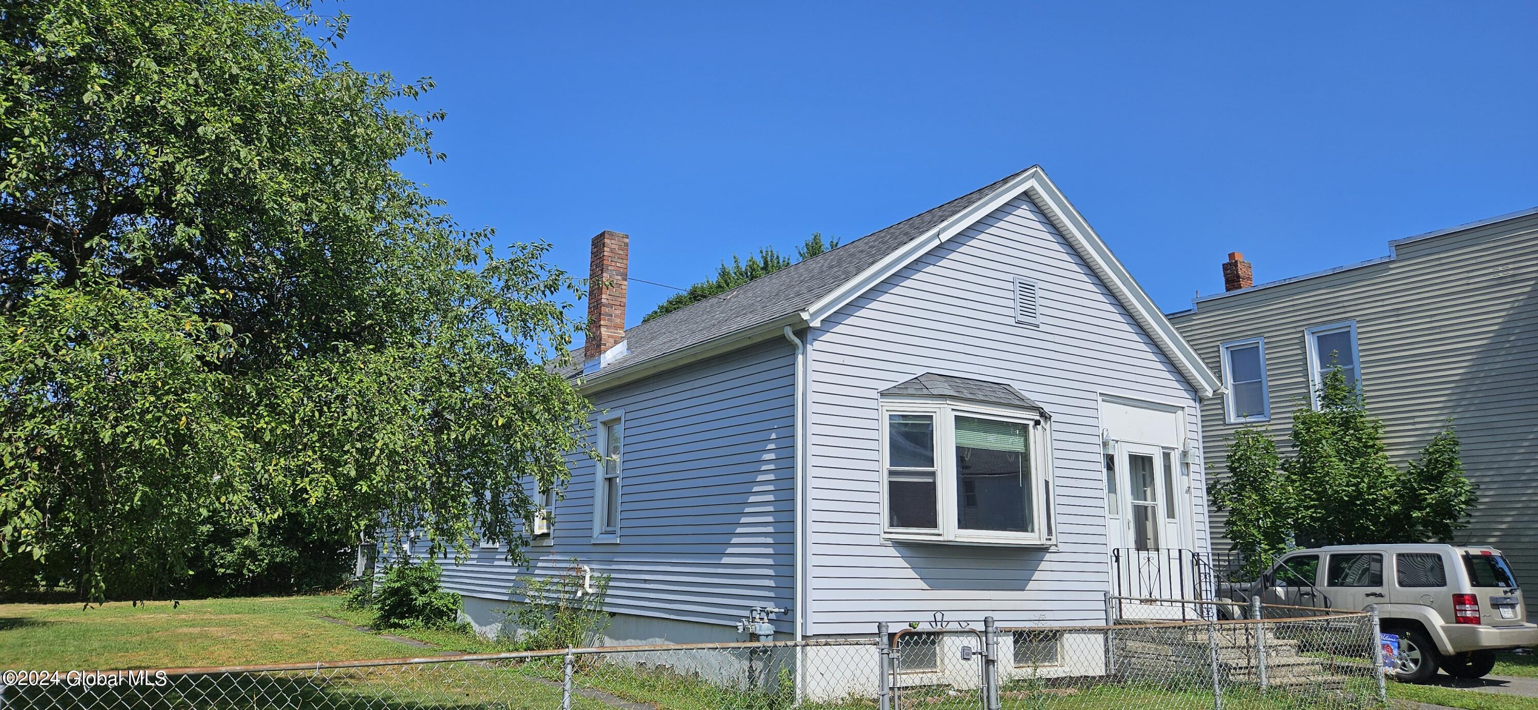 5th Ave, Watervliet, NY 12189