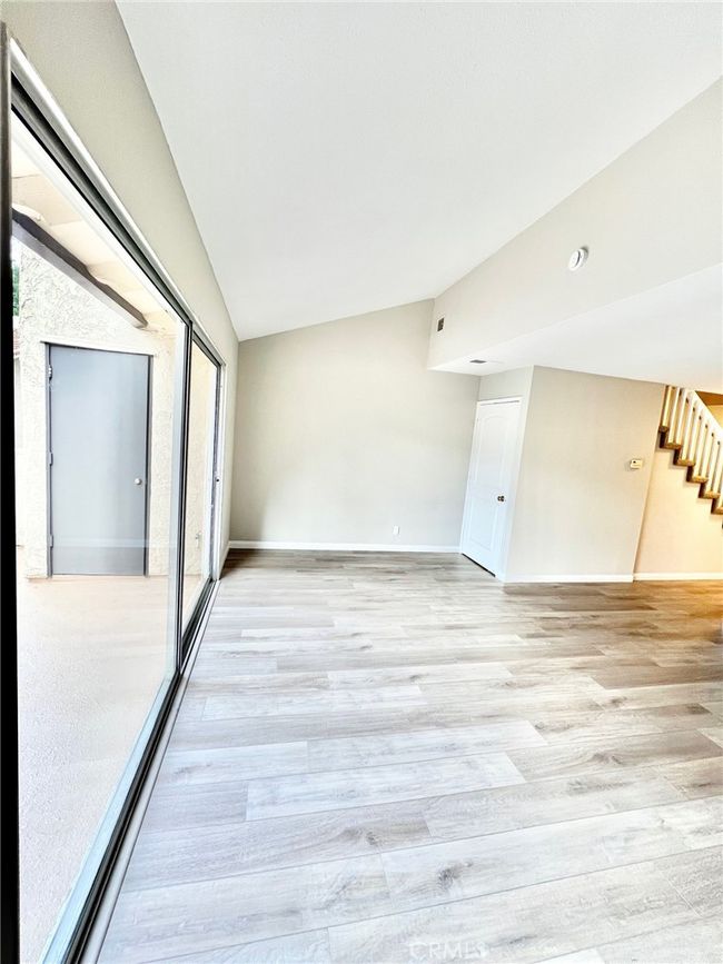 64 Avalon Terrace Rd, Condo with 2 bedrooms, 3 bathrooms and 1 parking in Avalon CA | Image 13