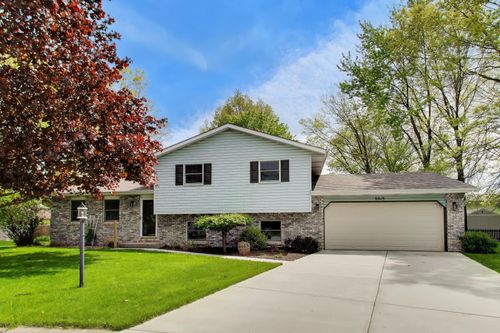 6615 Spruce St, Portage, IN, 46368-2272 | Card Image