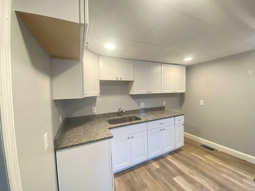 21-21 Elm St, Monson, MA, 01057 | Card Image