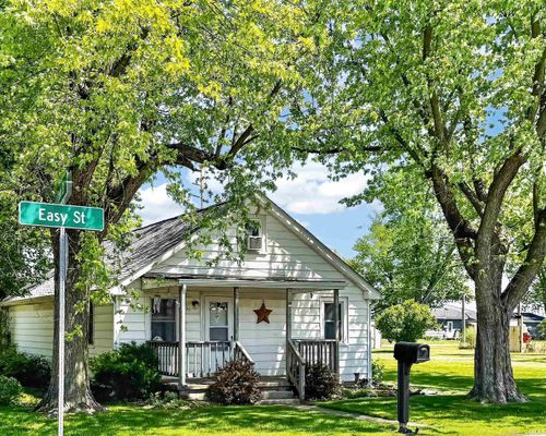 530 Easy St, Monticello, IN, 47960-1719 | Card Image