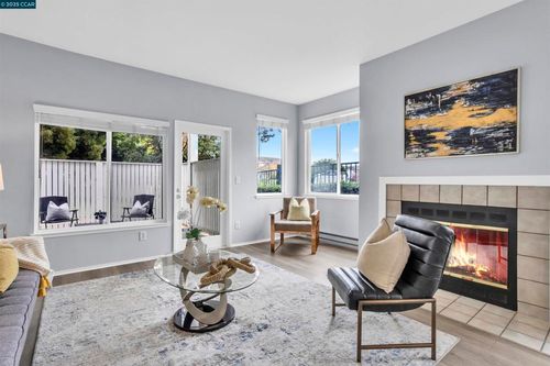 221 Bayside Ct, Richmond, CA, 94804-7461 | Card Image