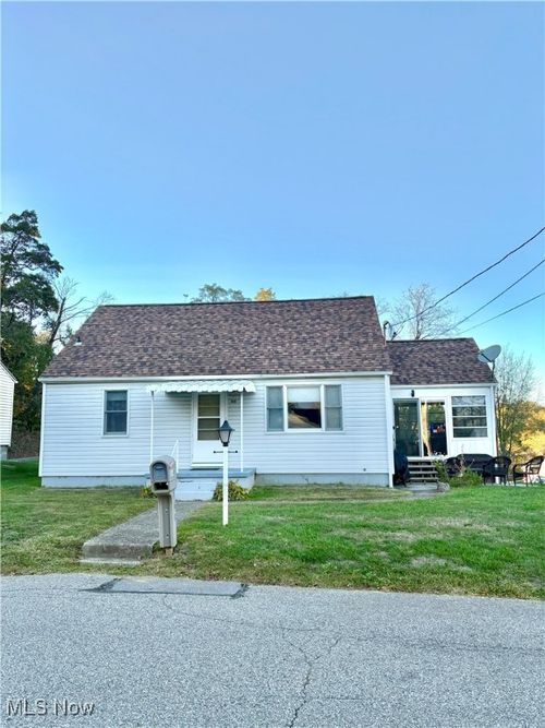 168 Morningside Ct, Weirton, WV, 26062-4215 | Card Image