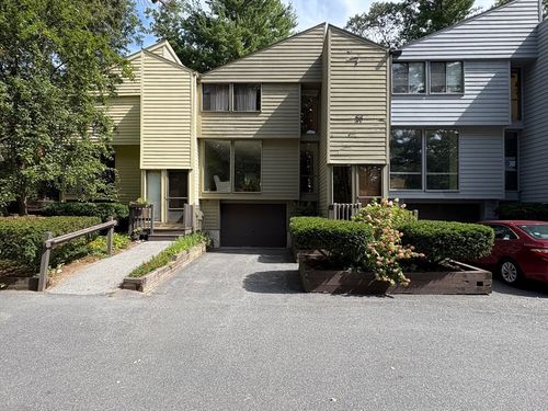 517-517 Tumbling Hawk, Acton, MA, 01718-1012 | Card Image