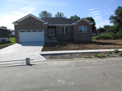 204 Jett Dr, Winchester, KY, 40391-1194 | Card Image