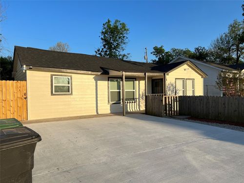7125 Conley St, Houston, TX, 77021-5801 | Card Image